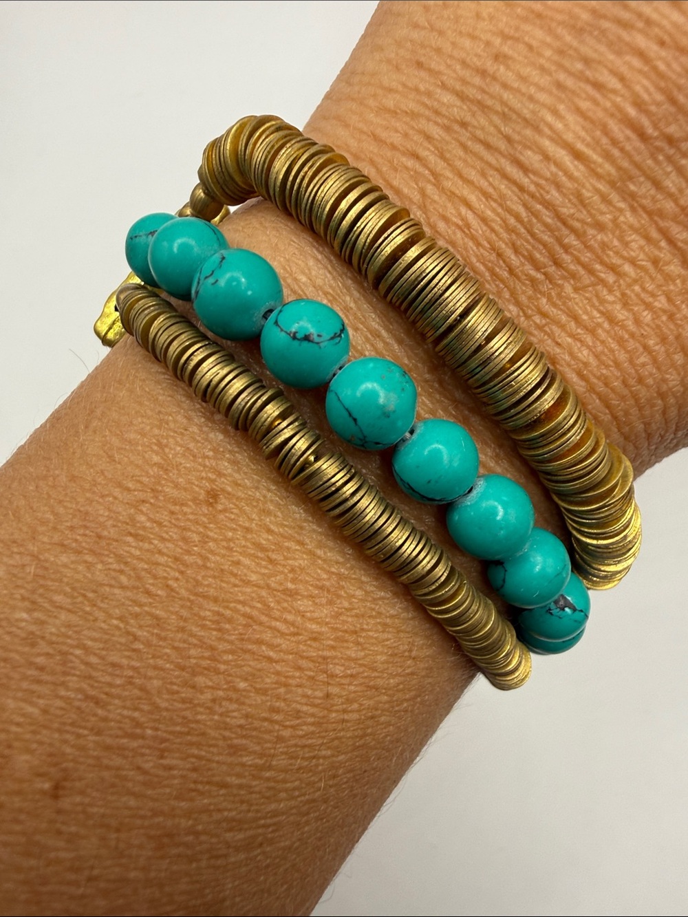 Vintage Southwestern Gold Tone Turquoise Green Beaded Bangle Cuff Bracelet